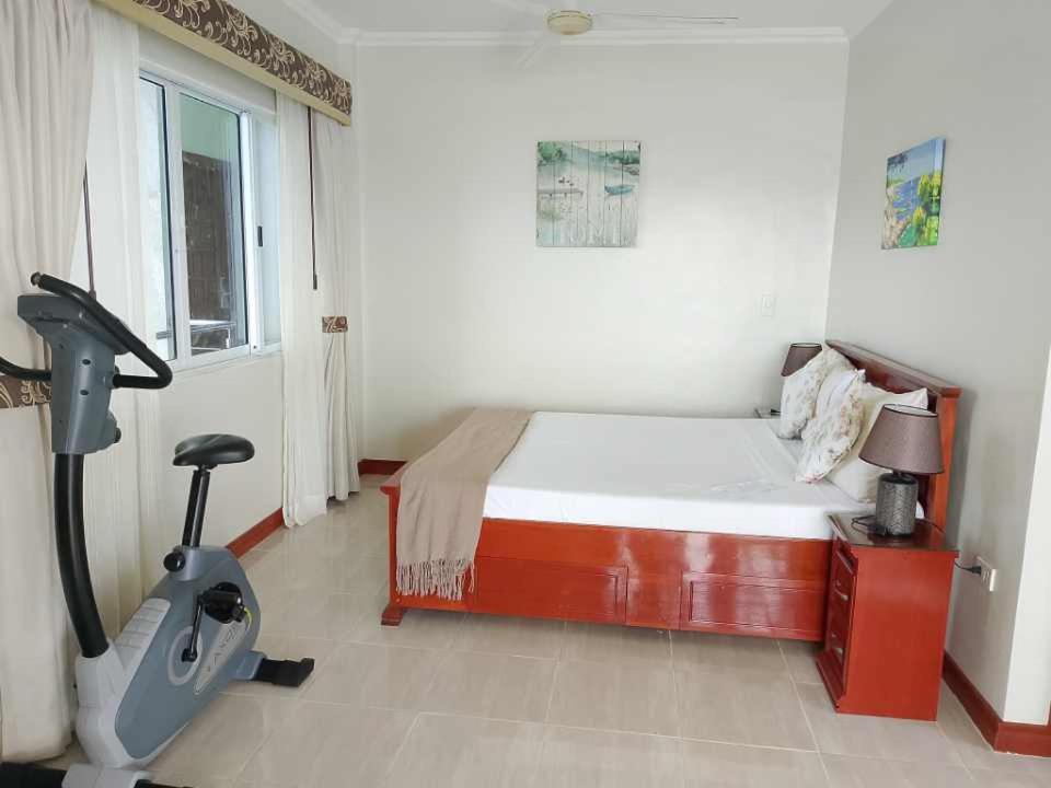 Ocean Breeze Resort Toledo Exterior foto